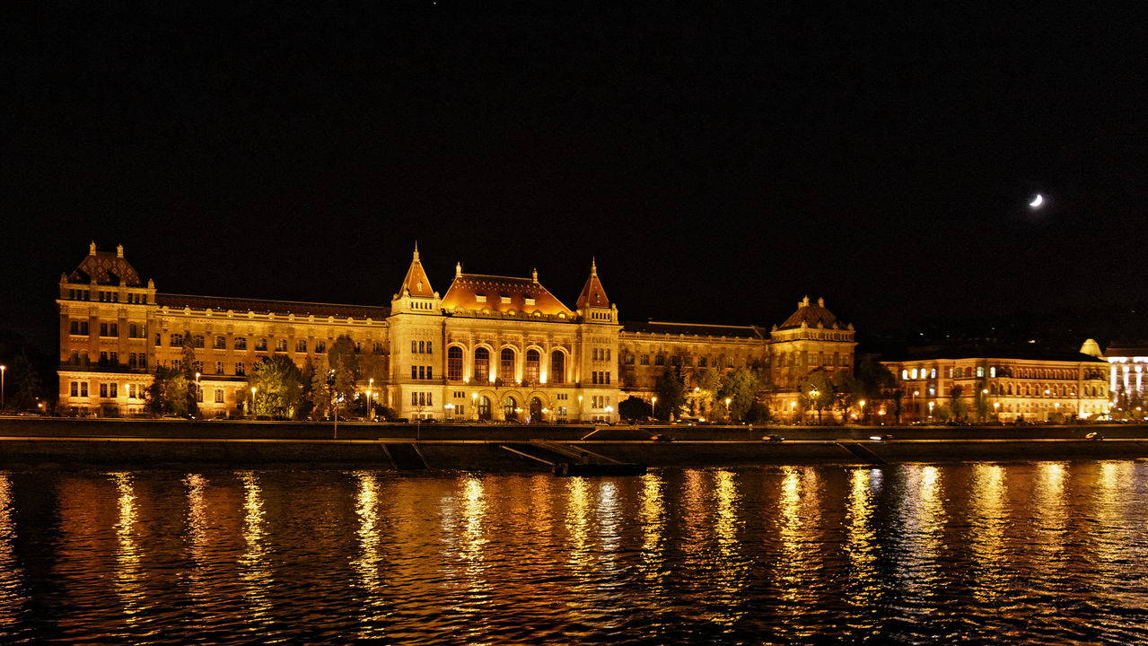 20150422 223141•Budapest•Budapesti kisterseg•Hungary